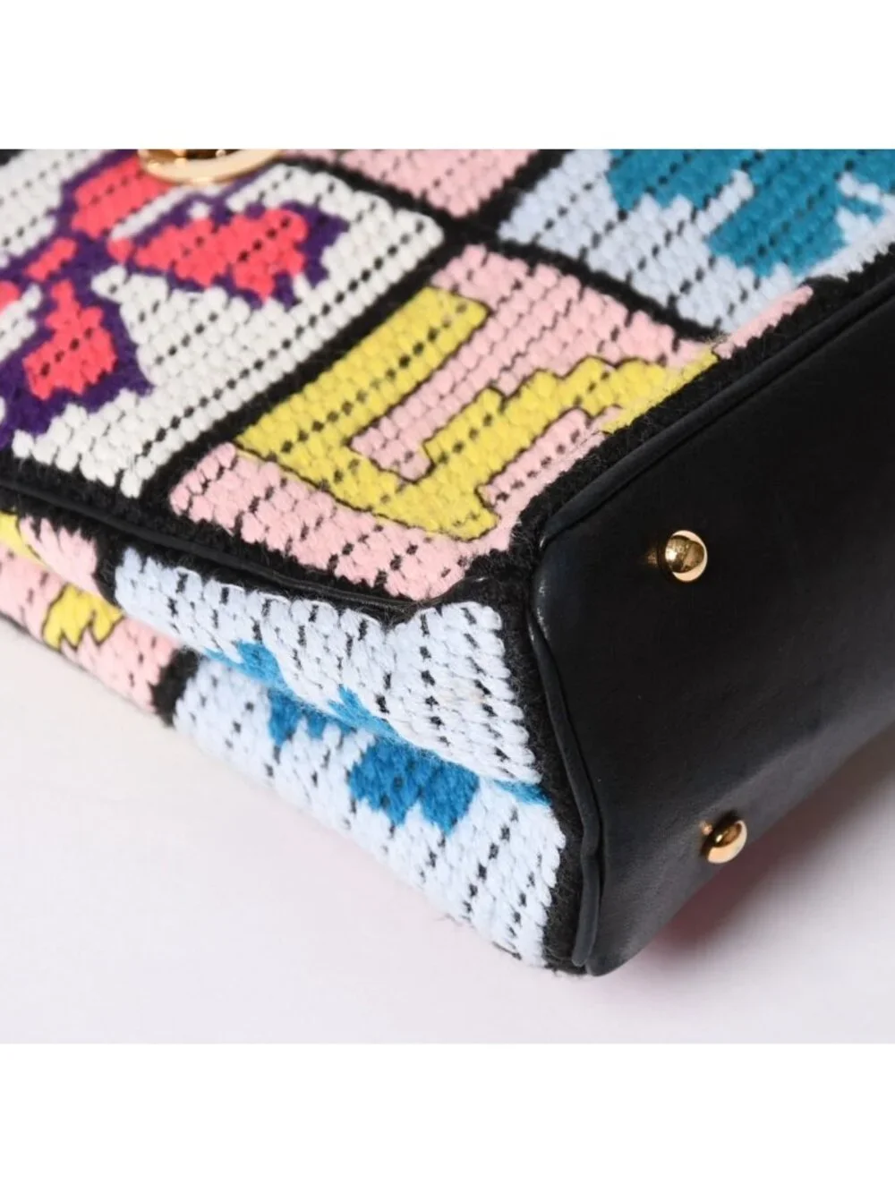 Chanel Icon Chain Bag CC Logo Wool Leather Multicolor Gold